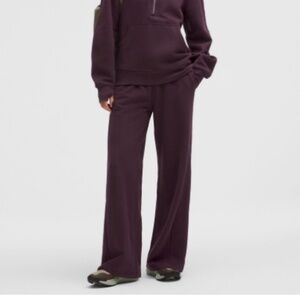 NWT Lululemon Scuba Mid-Rise Wide-Leg Pant *Short